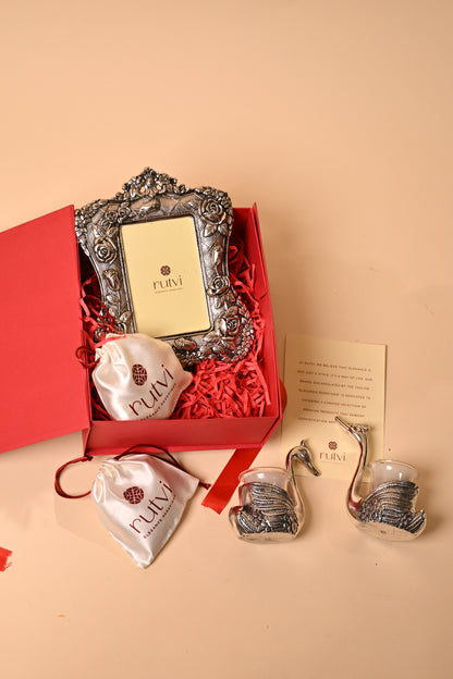 German Silver Swan Tealight Holder with Floral Frame – Elegant Diwali Gifting Set