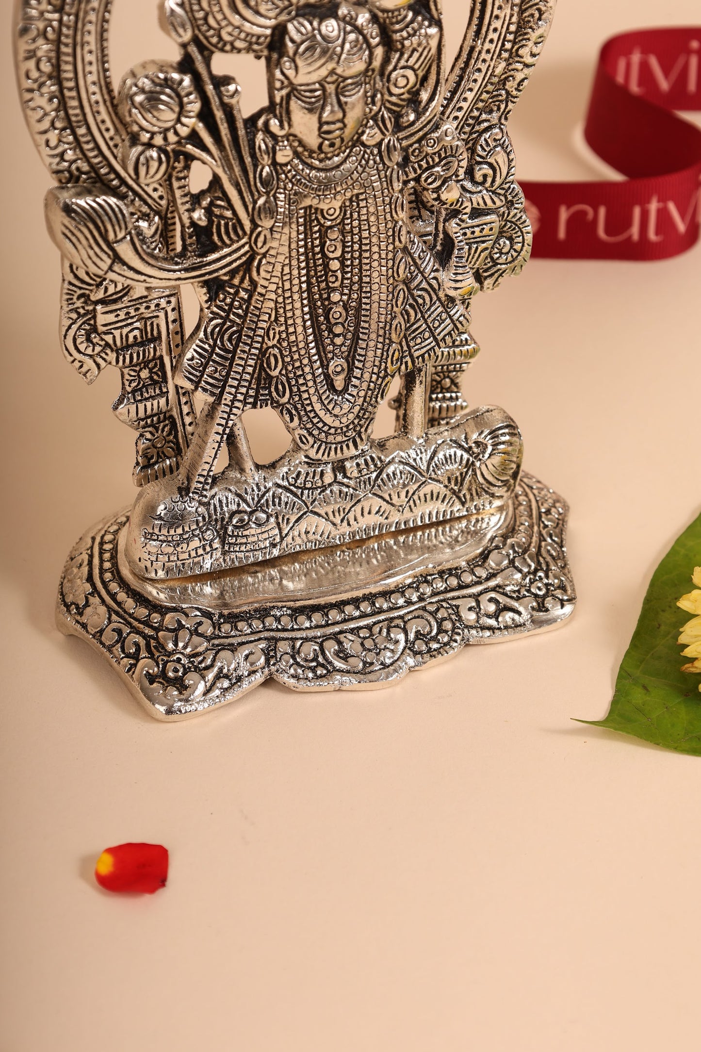 Shrinathji Nathdwara Idol in German Silver – Handcrafted Pushtimarg Murti for Pooja & Spiritual Décor