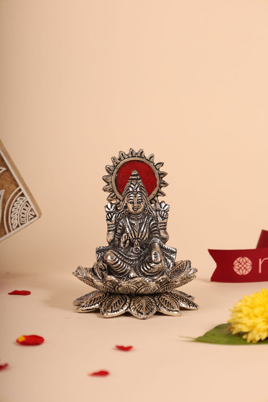German Silver Lakshmi Idol – Compact Handcrafted Murti for Pooja Room & Festive Gifting