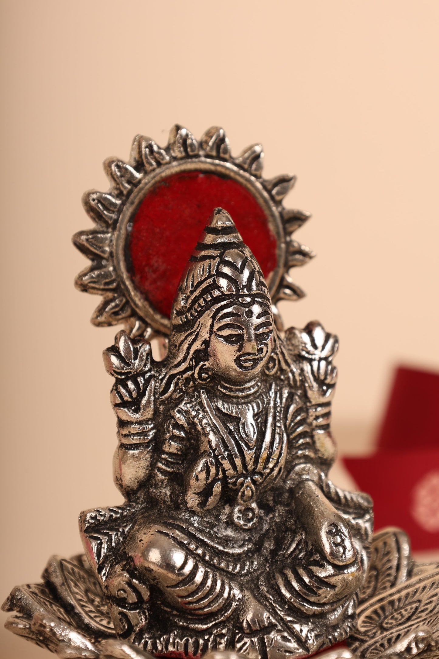 German Silver Lakshmi Idol – Compact Handcrafted Murti for Pooja Room & Festive Gifting