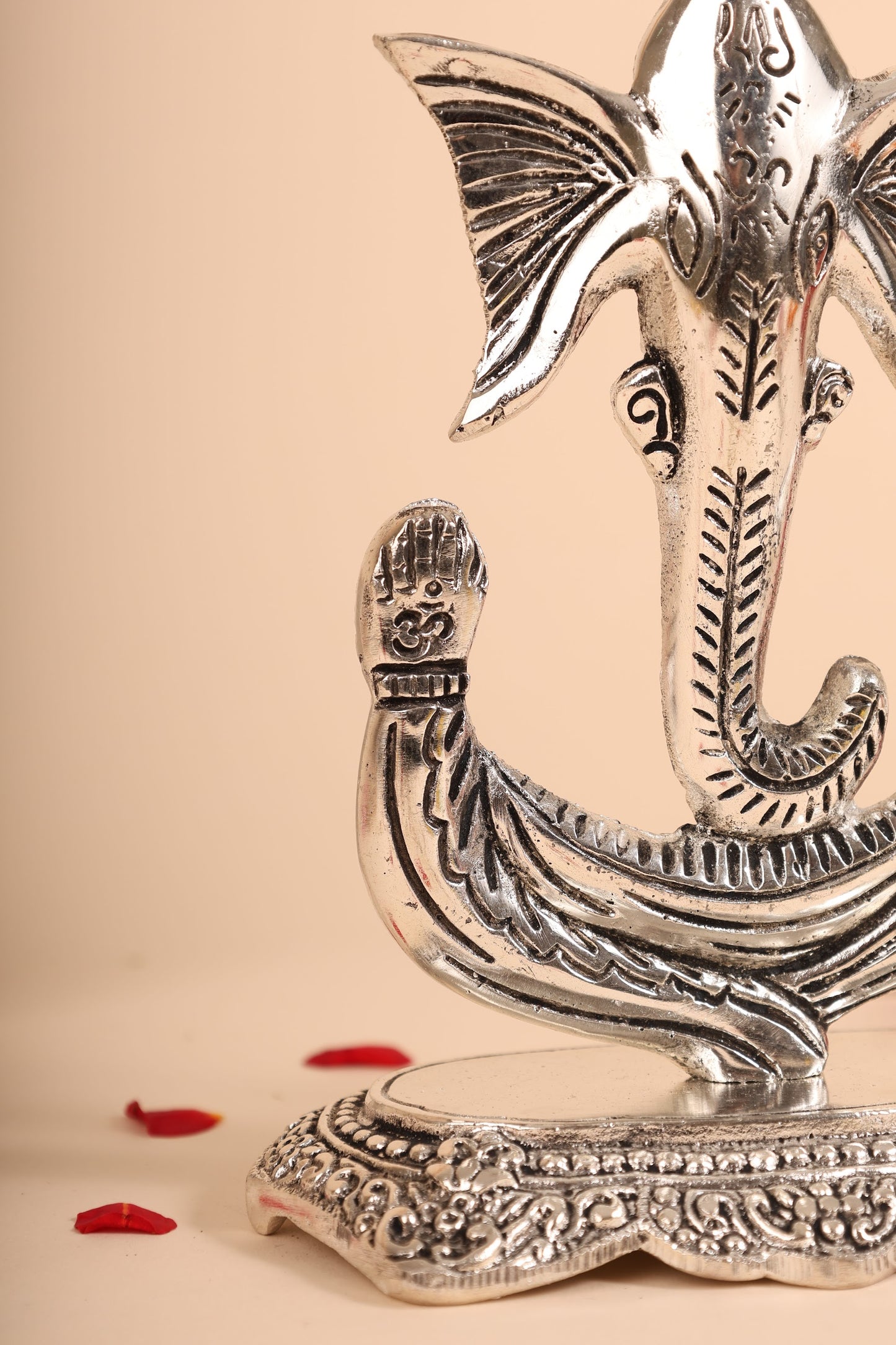German Silver Ganesh Idol – Handcrafted Lord Ganesha Murti for Pooja Room & Auspicious Gifting