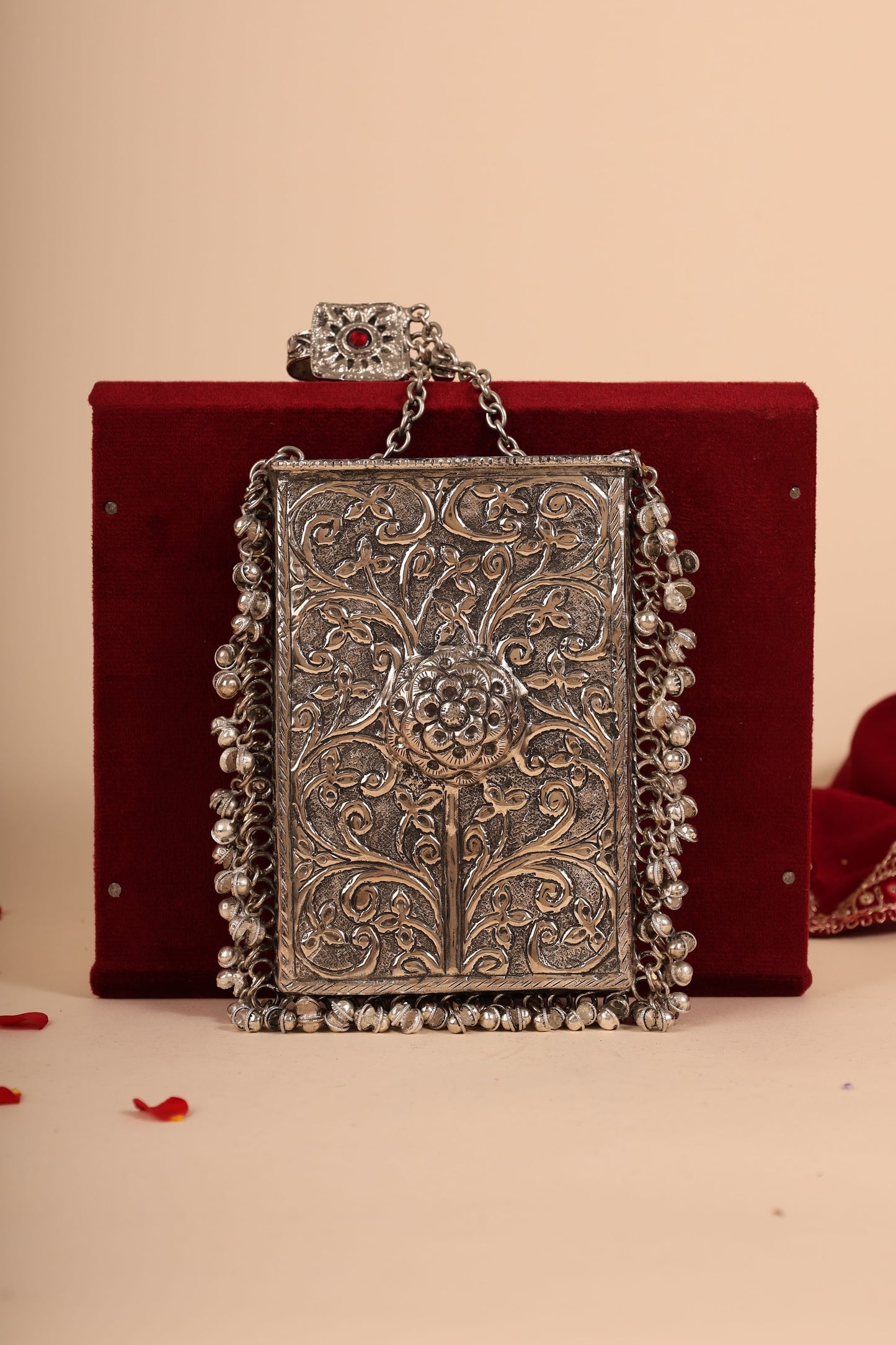 Compact German Silver Women’s Purse – Handcrafted Clutch for Ethnic Wear & Special Occasions