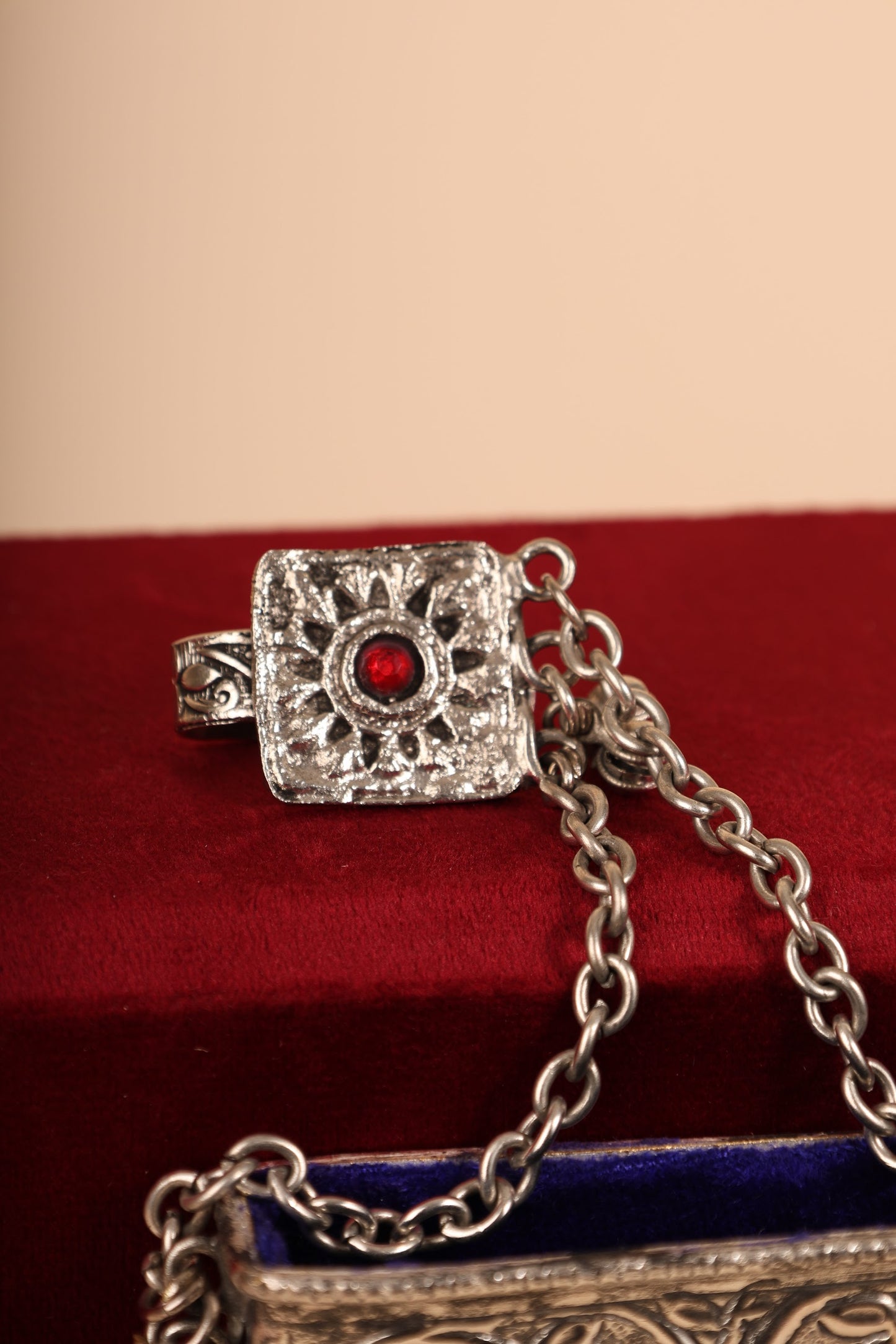 Compact German Silver Women’s Purse – Handcrafted Clutch for Ethnic Wear & Special Occasions