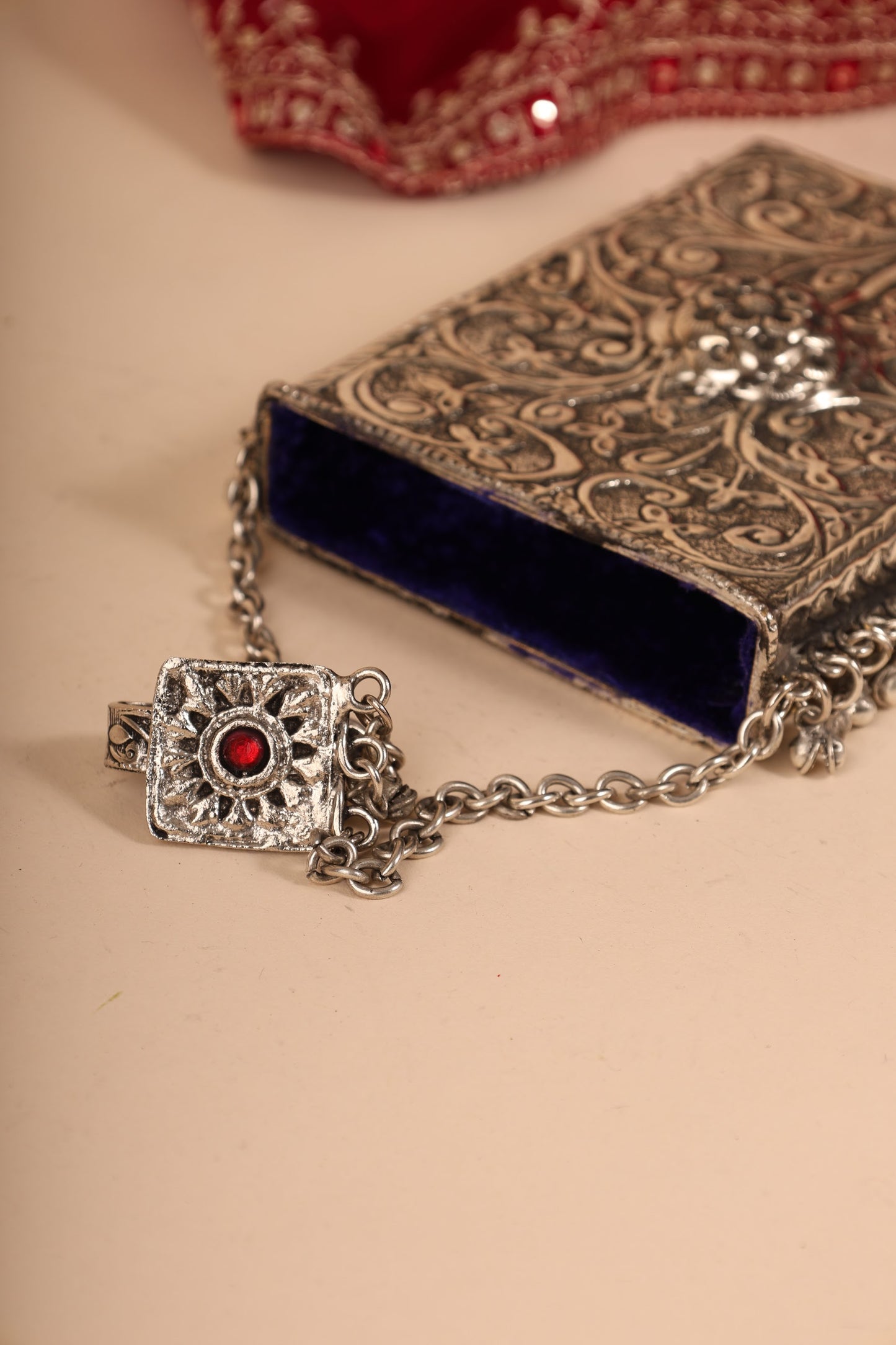 Compact German Silver Women’s Purse – Handcrafted Clutch for Ethnic Wear & Special Occasions