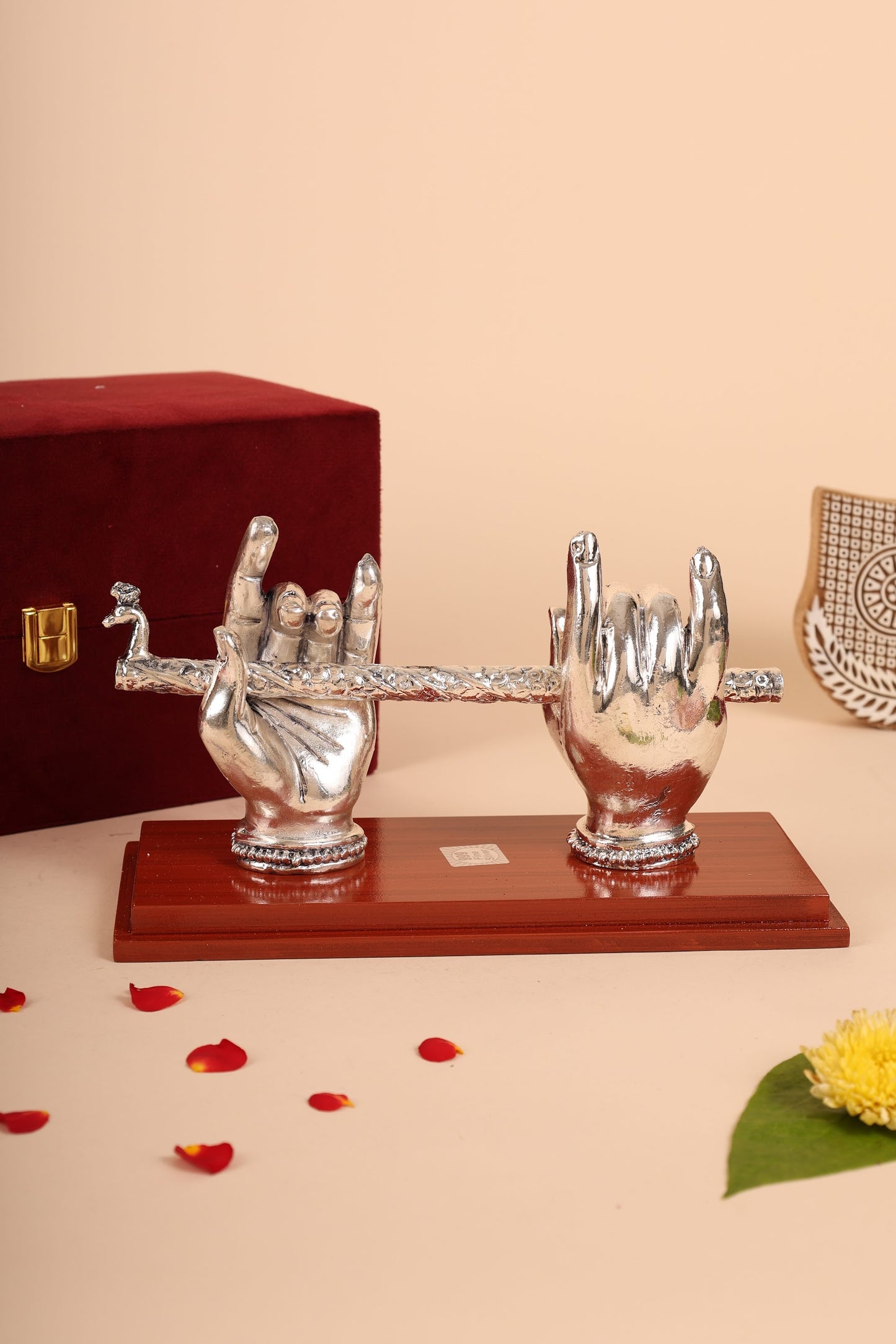 Pure Silver Krishna’s Hand with Flute – Divine Decorative Idol for Pooja & Gifting