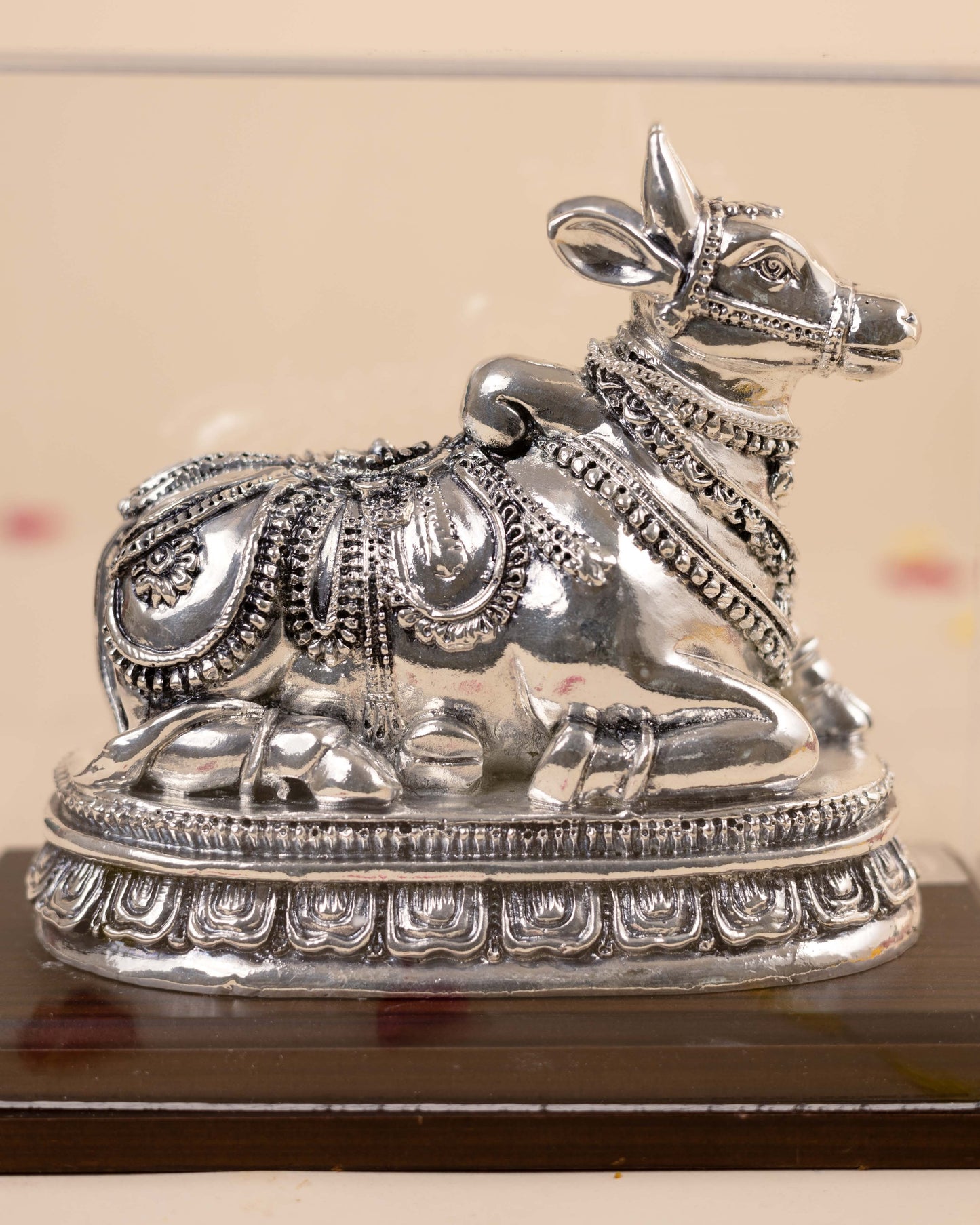 Pure Silver Nandi Idol For Home Decor and Gifting