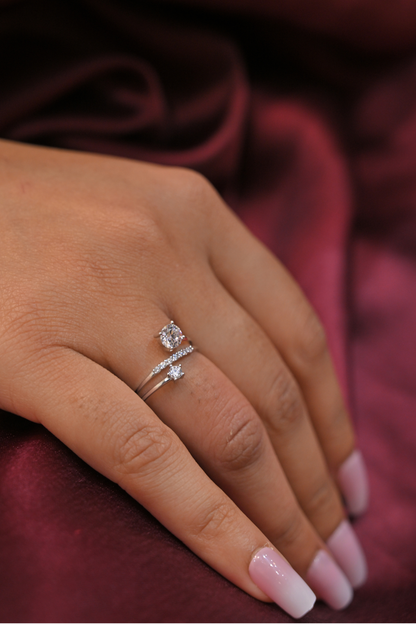 925 Silver Solitaire Twist Ring