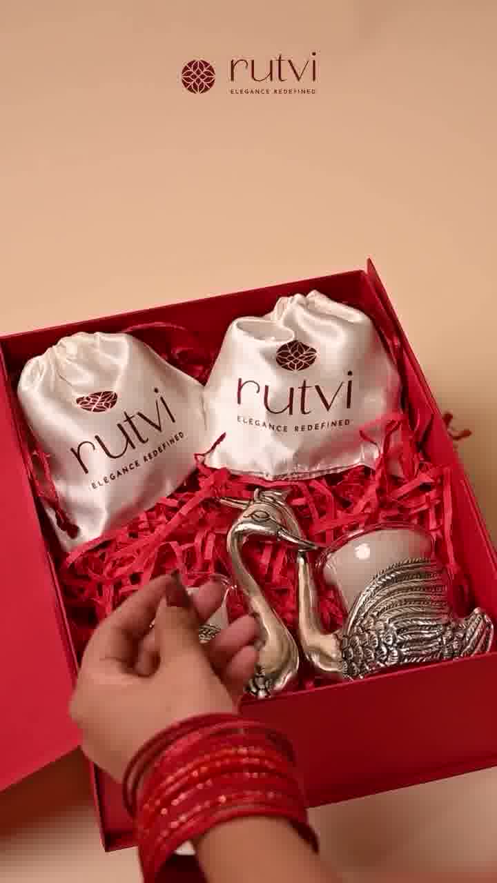 Silver Plated Swan Tealight Holder, Elegant Gifting Set