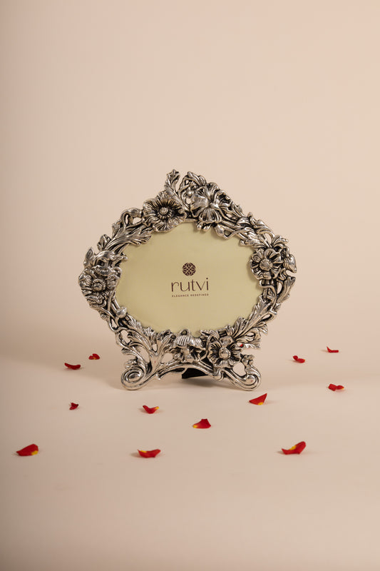 Handcrafted German Silver Flower Photo Frame – Elegant Floral Design for Home & Gifting